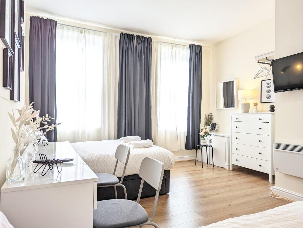Guest Rooms In Anfiled Near Stadium, Free Parking 리버풀 외부 사진