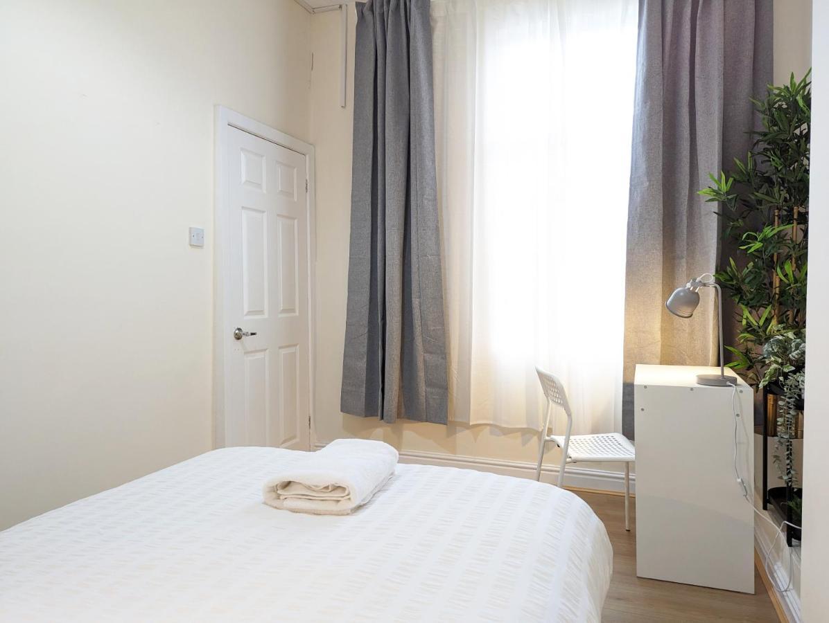 Guest Rooms In Anfiled Near Stadium, Free Parking 리버풀 외부 사진
